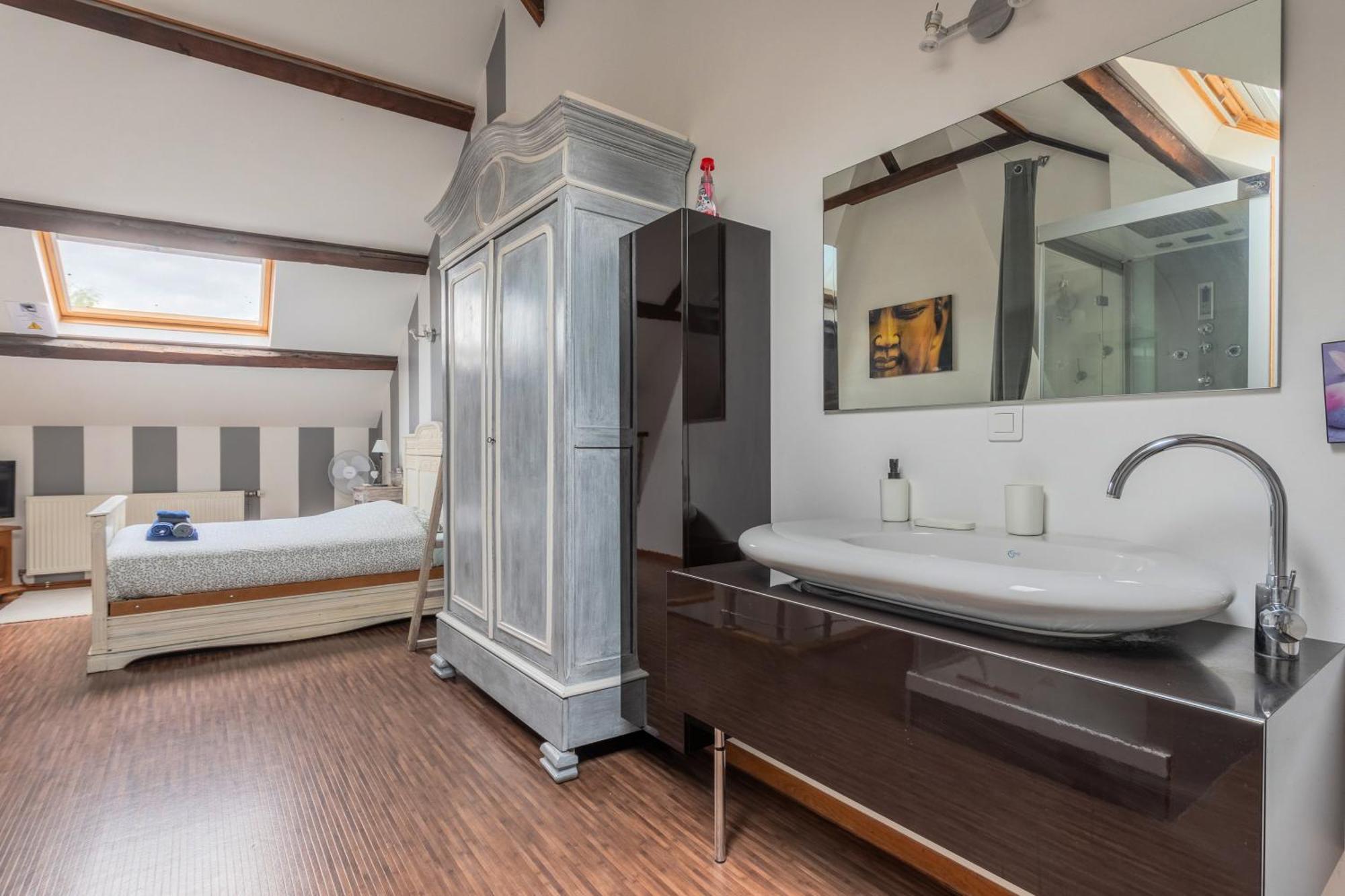 Готель Douai House Екстер'єр фото