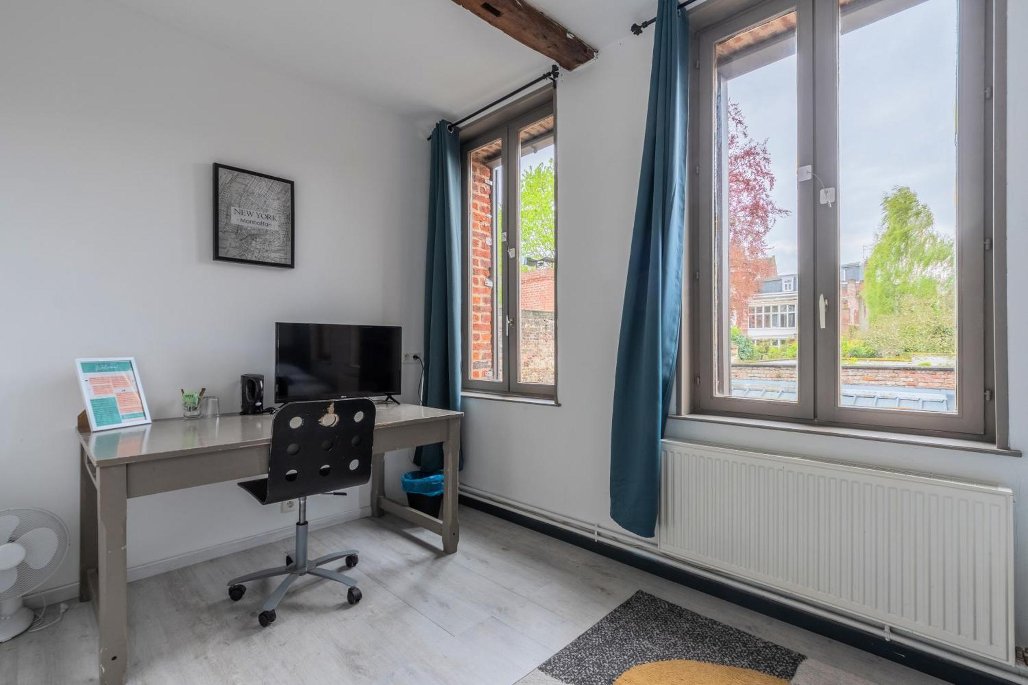 Готель Douai House Екстер'єр фото